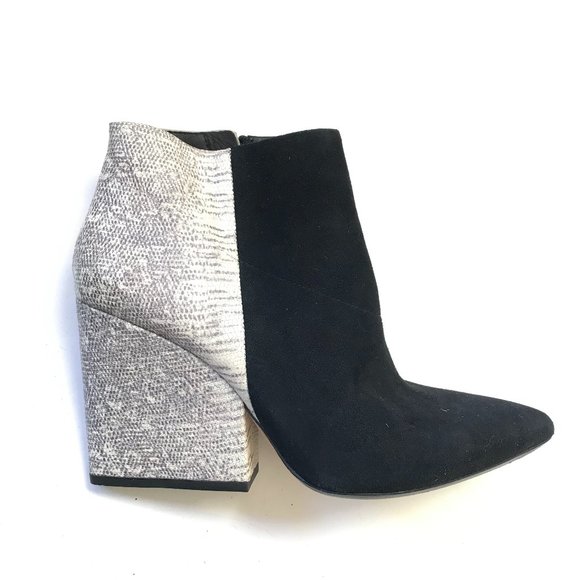 Loeffler Randall Lia Booties Boots Womens 8 Black Gray Snake Print Leather Suede - Picture 1 of 10